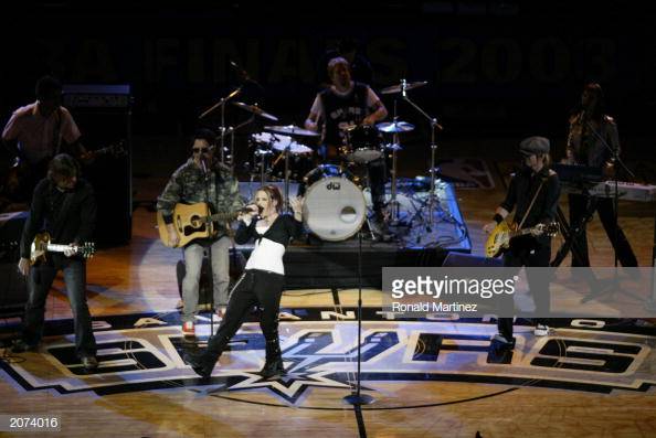 Linda Good, keyboards (R)